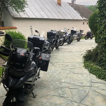 بيت ضيافة Alexander Habura