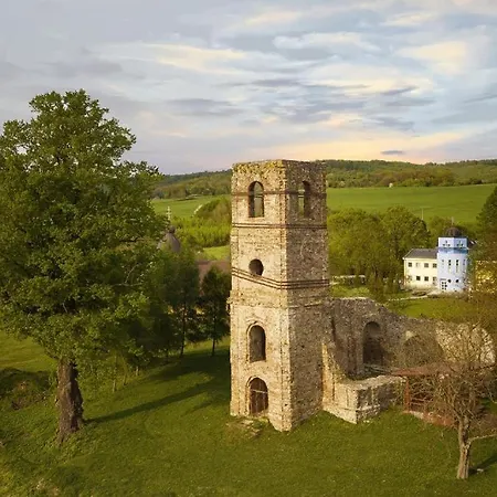 Alexander בית הארחה Habura
