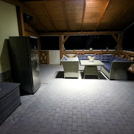 Alexander Guest house *