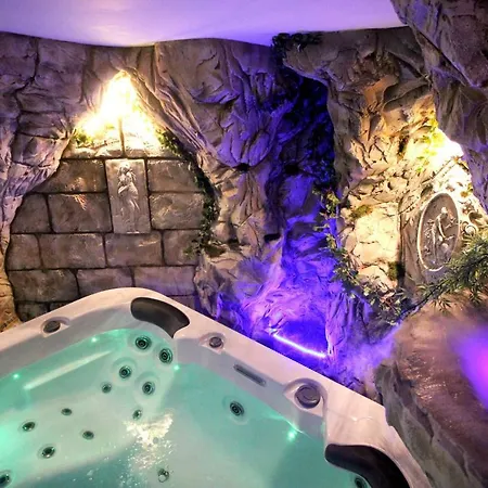 Alexander Guest house *